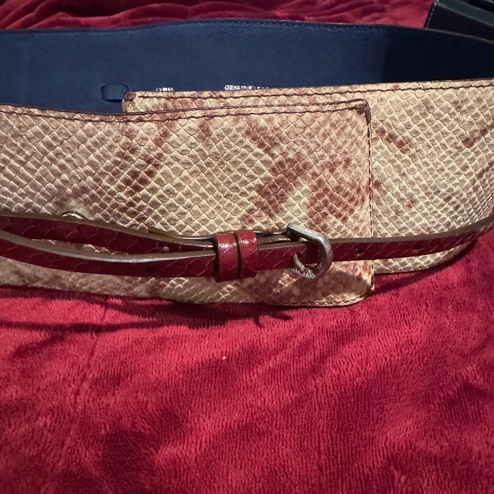 Elie Tahari Snake printed Beige and Burgundy Belt (new never used)